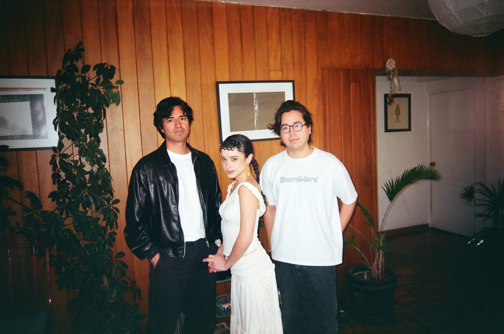 Epidemic of Boringness estrena 'Caos', su EP debut de cinco canciones que mezcla electrónica, indie y bloghouse. Disponible en plataformas digitales.